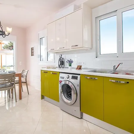 וילה Regina Villas לקניה